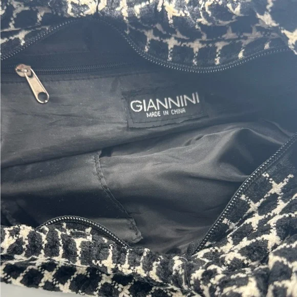 Giannini Black & White Grid Pattern “Dumpling” Handbag - Picture 8 of 8